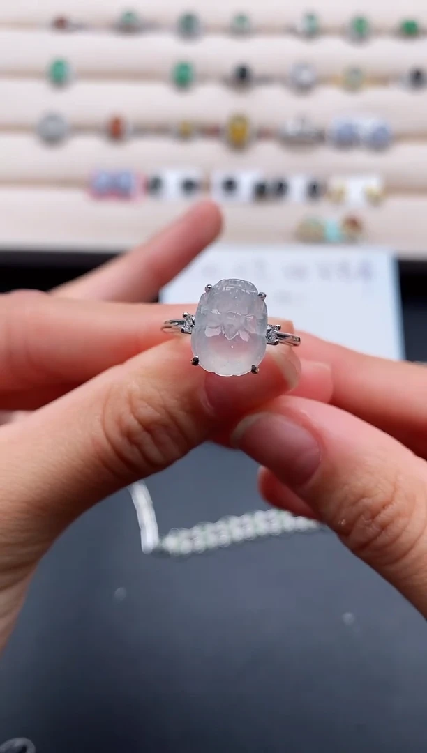 银S925镶嵌戒指翡翠666666+4