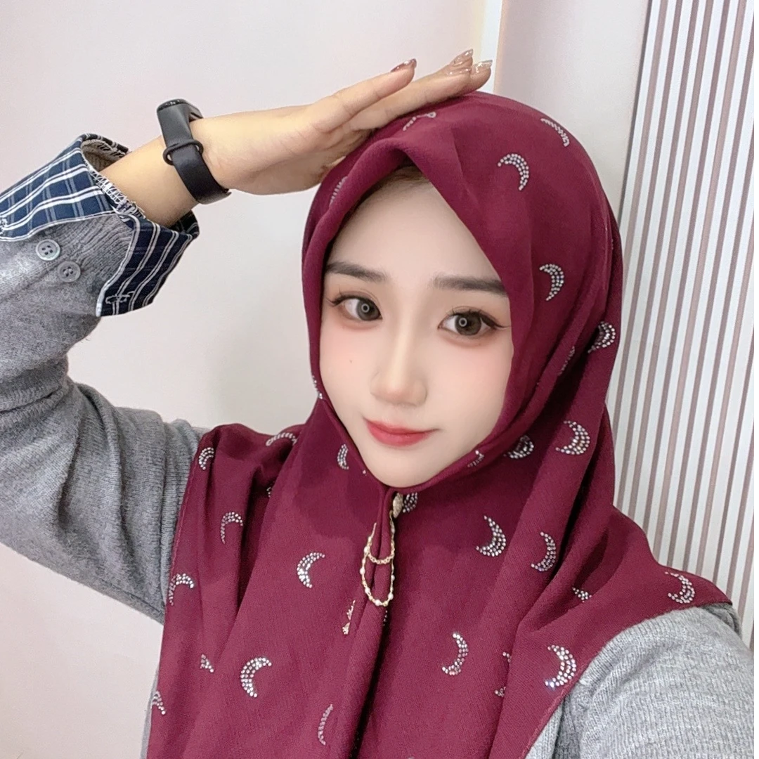 小月牙酒红色亚麻方巾