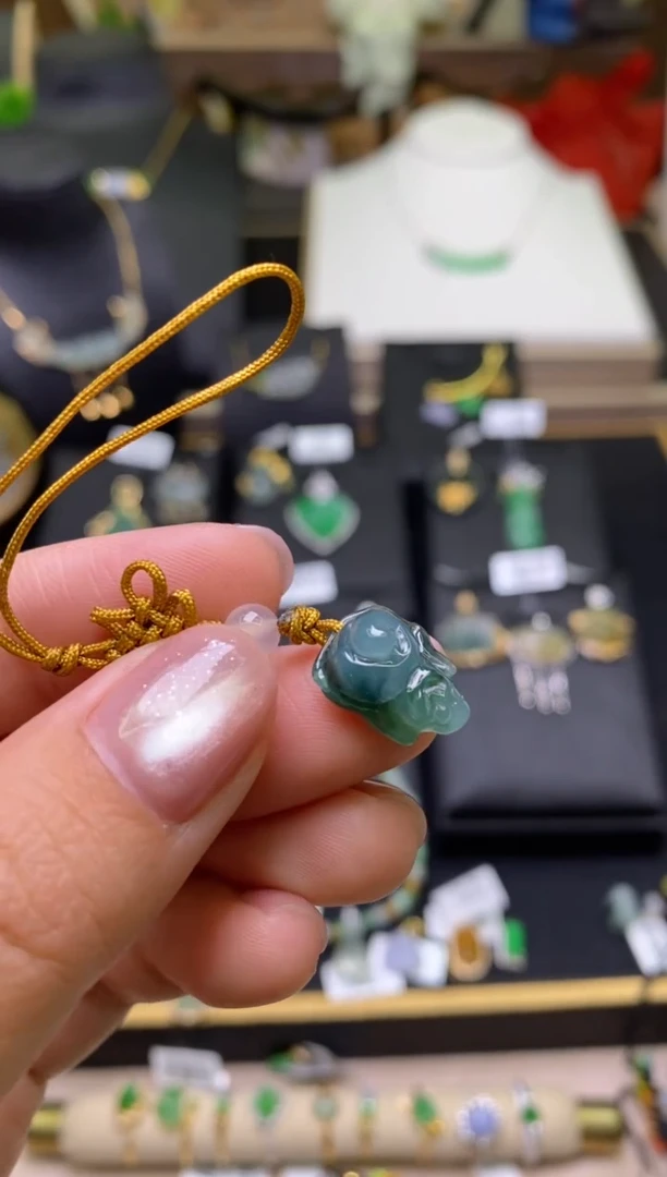 【闪购商品】翡翠颈饰未镶嵌净货17971