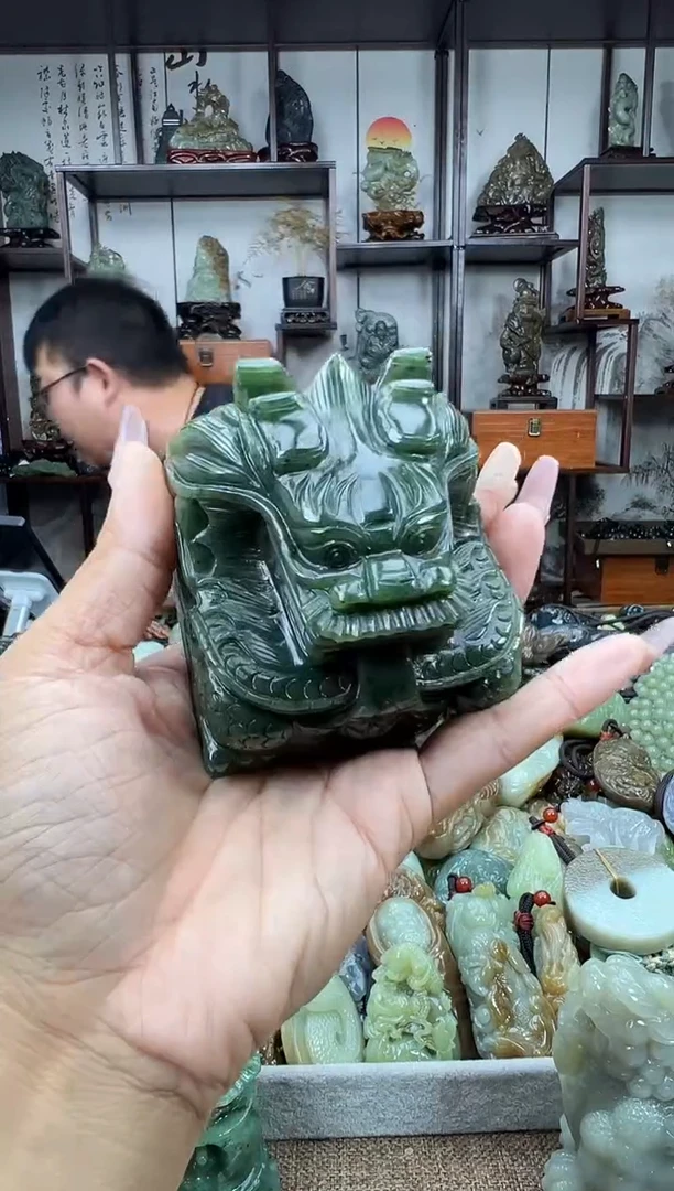 未镶嵌和田玉把件1