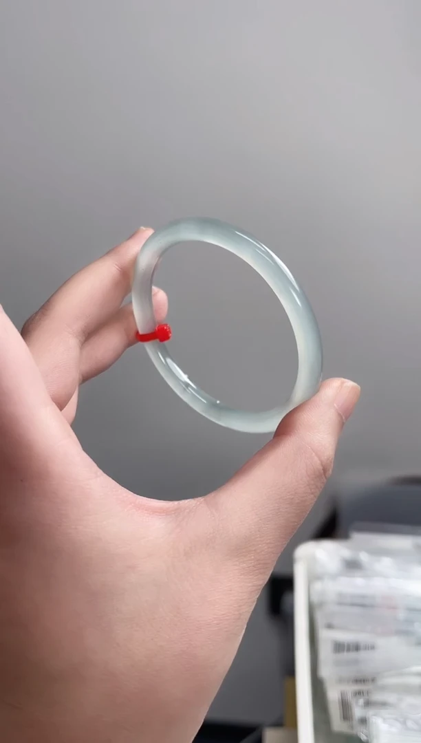 玛瑙/玉髓手镯未镶嵌53-54圈