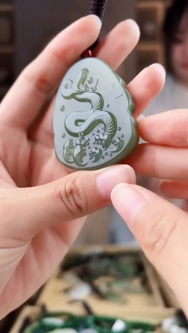 颈饰未镶嵌和田玉拍一发一，多样性发货
