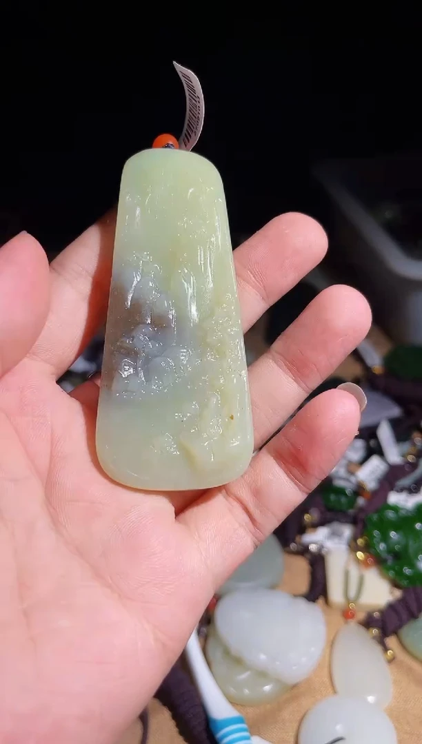 颈饰未镶嵌和田玉1