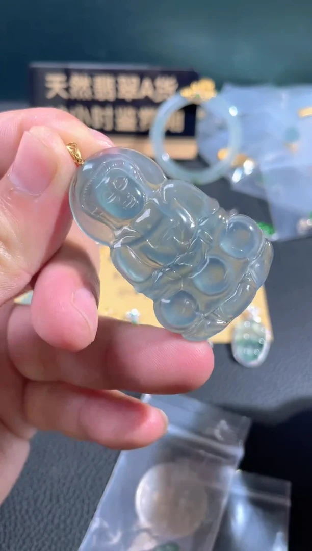 【闪购商品】翡翠颈饰18K金镶嵌翡翠