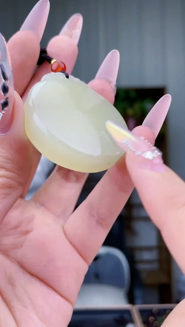 【闪购商品】和田玉挂件未镶嵌拍一发一，多样性发货！