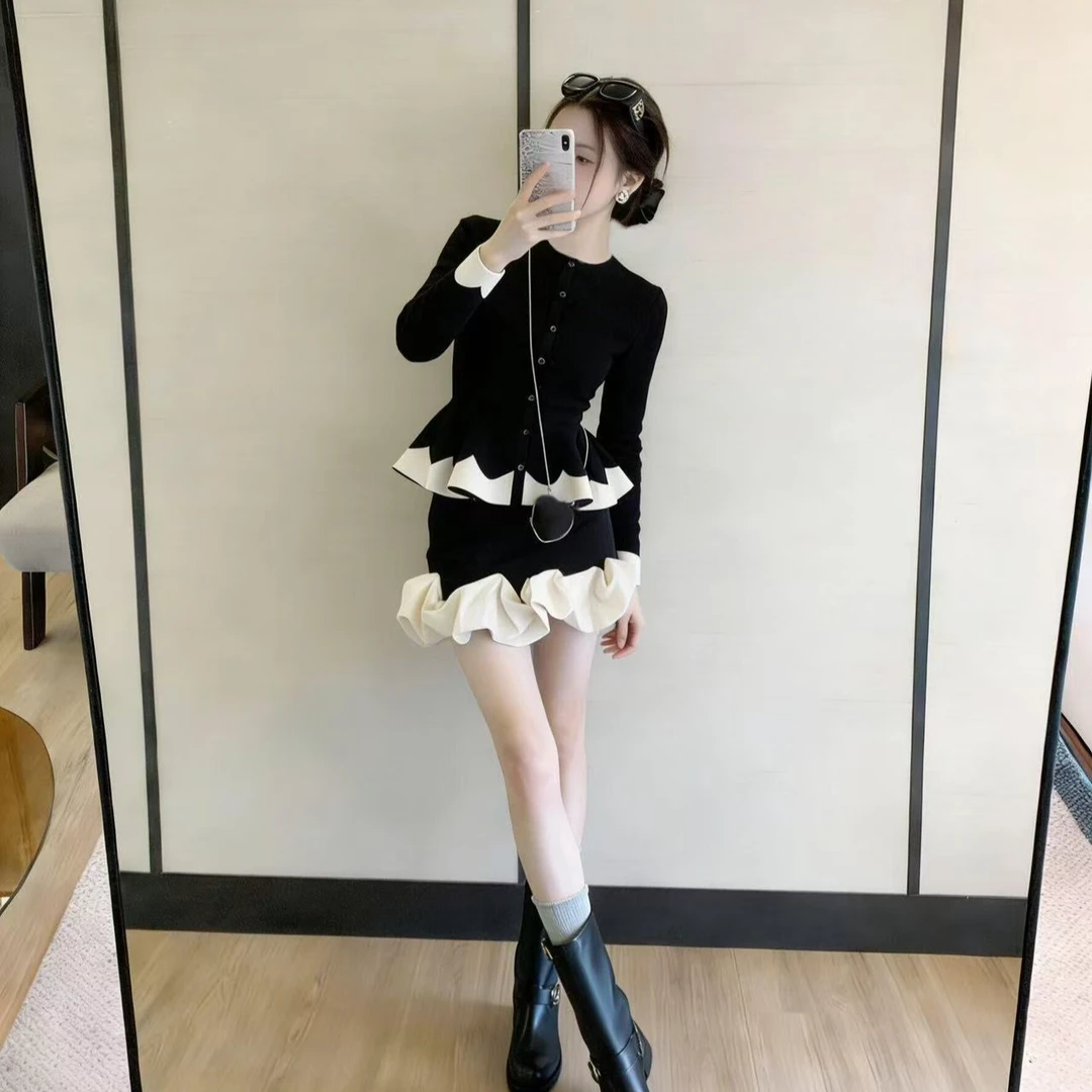 2026秋冬新款韩系气质撞色拼接长袖针织开衫拼接小众设计感半身裙