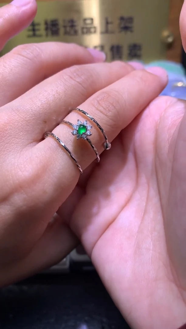 颈饰银S925镶嵌翡翠净货