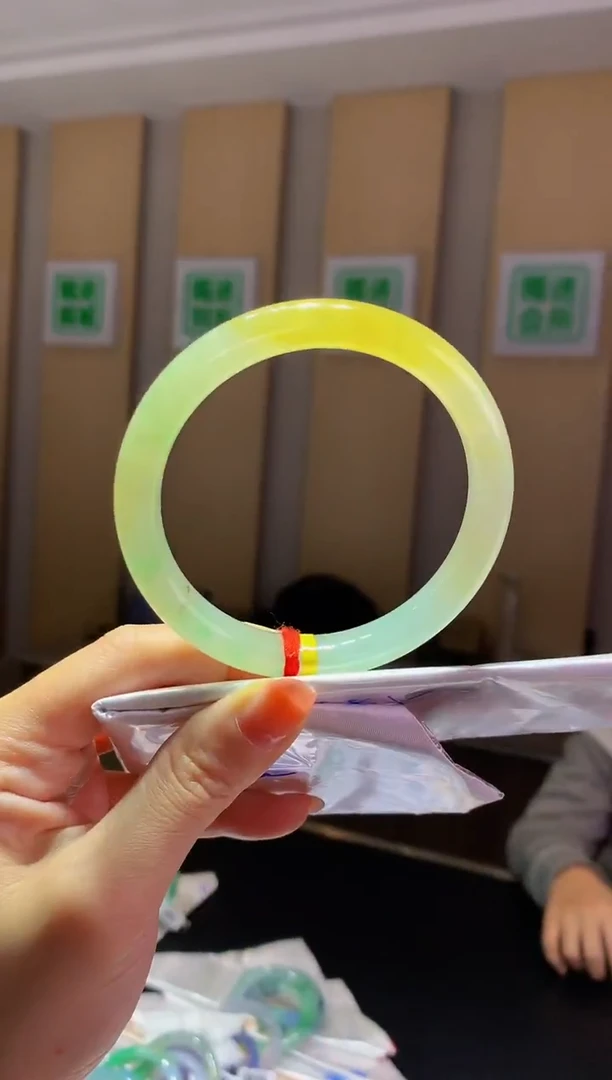 未镶嵌手镯翡翠-C256 圈口61.4 全款12万 定金2万