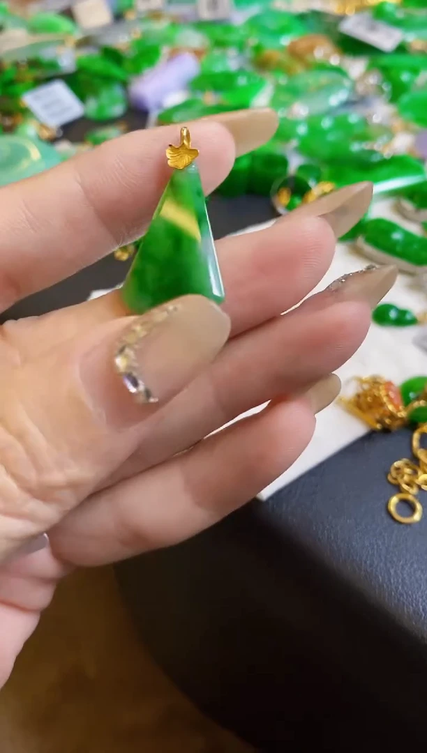 【闪购商品】定制翡翠18K金镶嵌无事牌