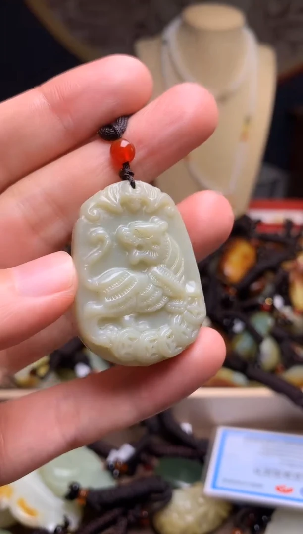 颈饰未镶嵌和田玉新疆料青海料清水和田玉吊坠