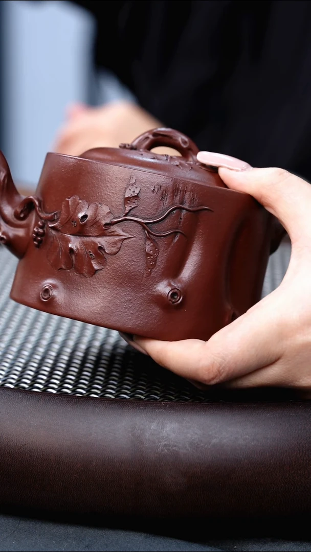 茶壶紫砂51 冯秀英 葡萄桩套组 红棕泥 400毫升