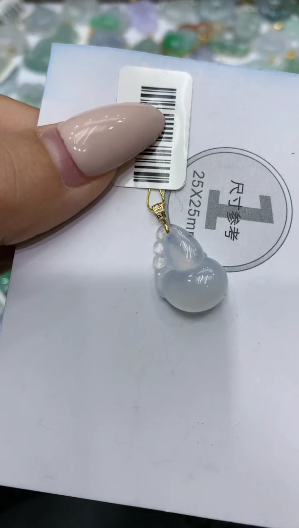 颈饰18K金镶嵌翡翠111111111111