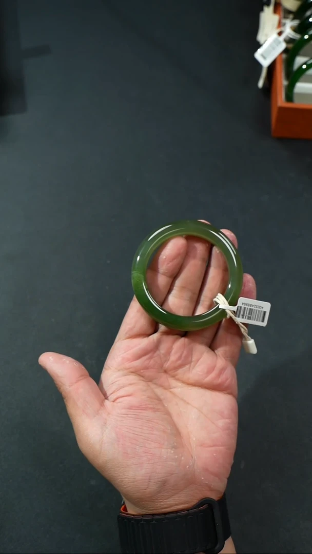 和田玉手镯未镶嵌A0032-52