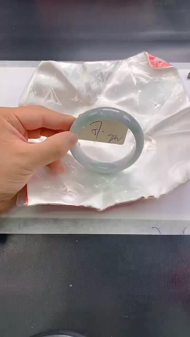 未镶嵌手镯翡翠200