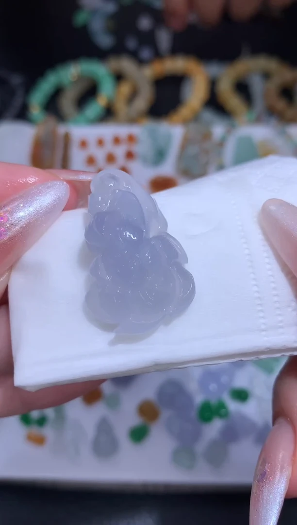 未镶嵌定制翡翠莲花