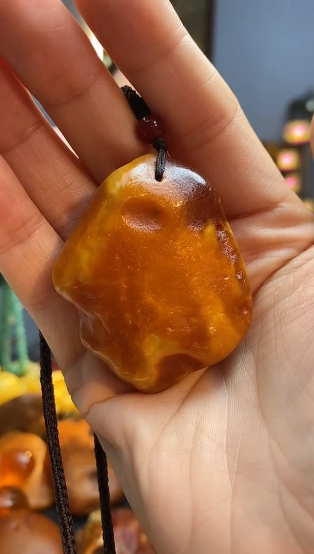 琥珀颈饰未镶嵌吊坠