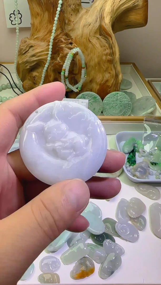 颈饰未镶嵌翡翠翡翠