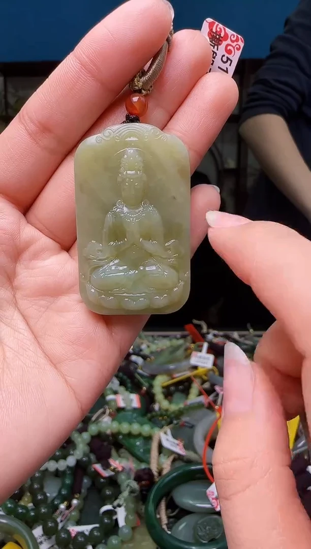 颈饰未镶嵌和田玉1