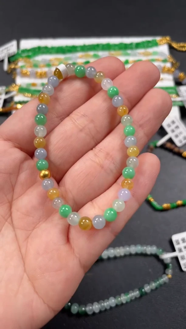 套链足金镶嵌翡翠一条  P623