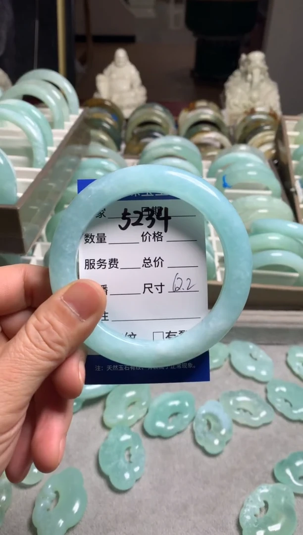 【闪购商品】蛇纹石玉手镯未镶嵌5234