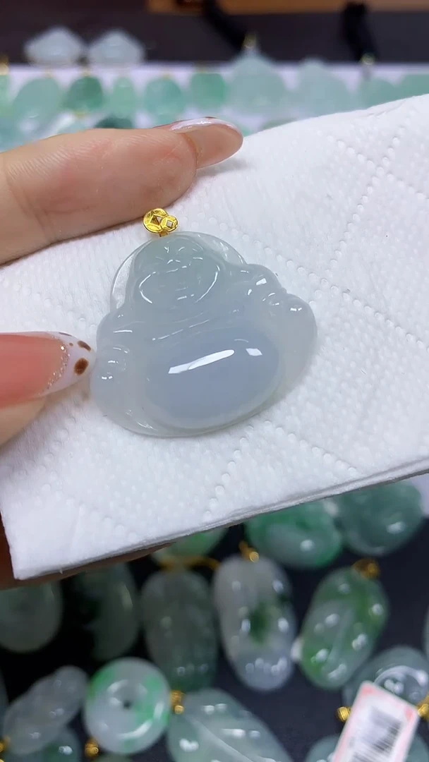 颈饰18K金镶嵌翡翠天然翡翠A货