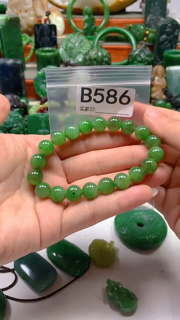 和田玉未镶嵌珠宝半成品1