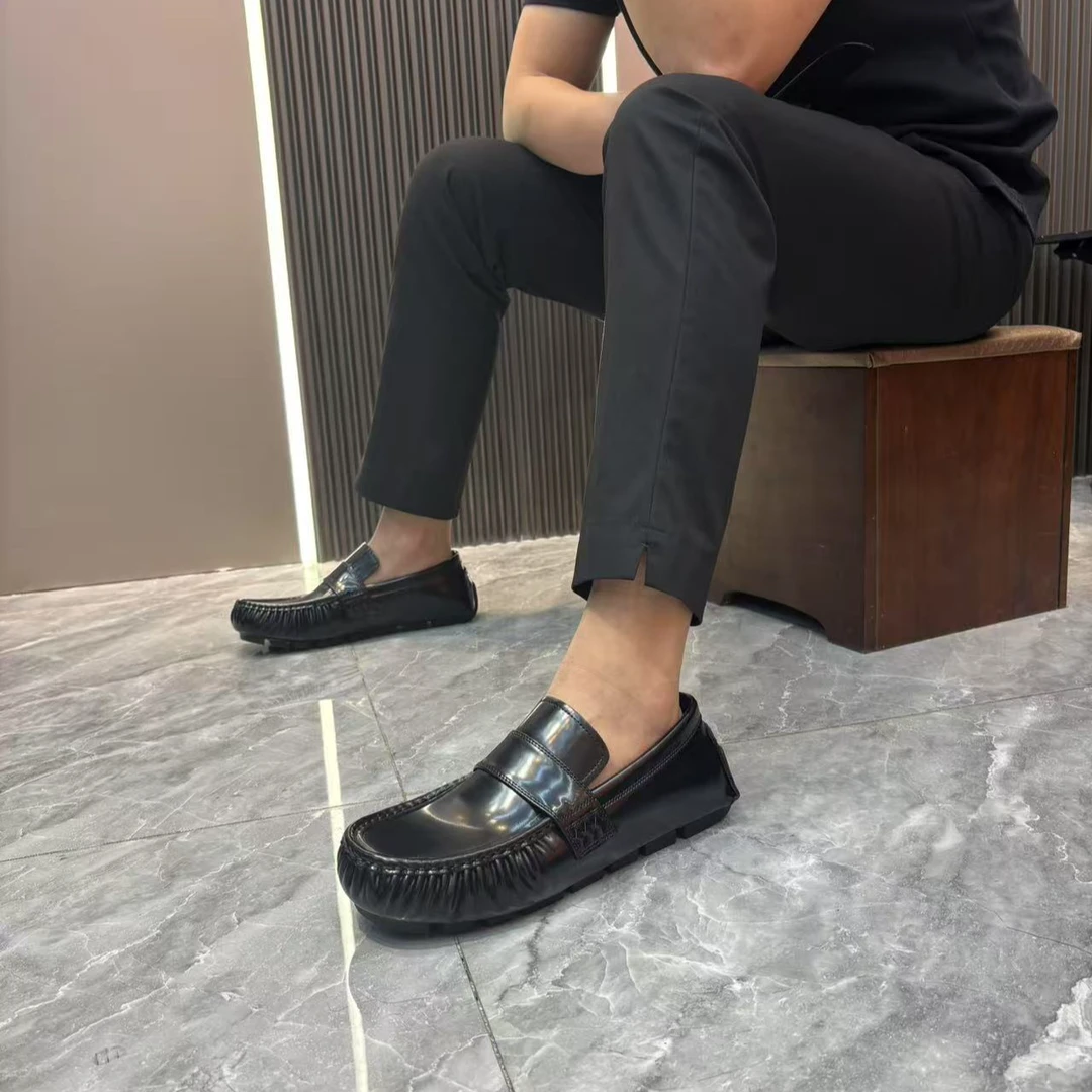 2025夏季新款男士时尚休闲百搭轻奢亮面豆豆一脚蹬牛皮鞋男鞋