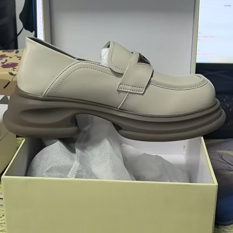 6689 女士厚底乐福鞋