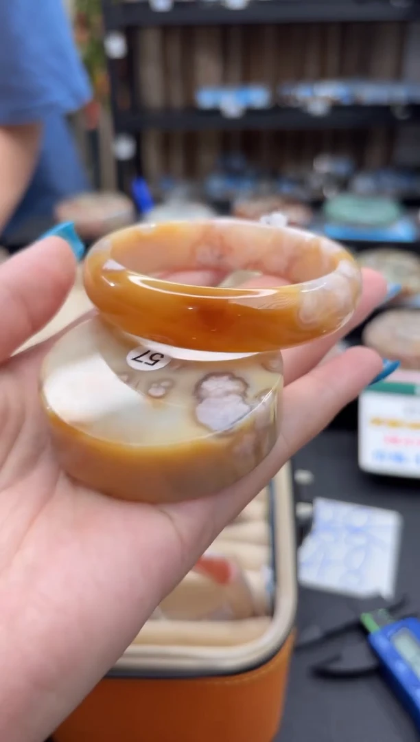 未镶嵌手镯石英质玉603(57圈赠送镯心)