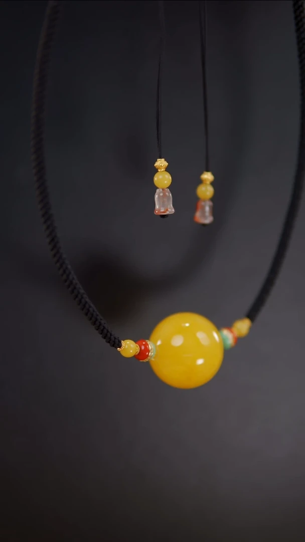 裸石琥珀未镶嵌9.36焦皮料圆珠锁骨链