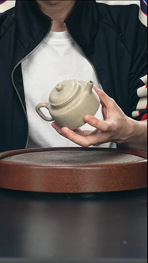 茶壶紫砂大德中-黑段-全手工微瑕（破）