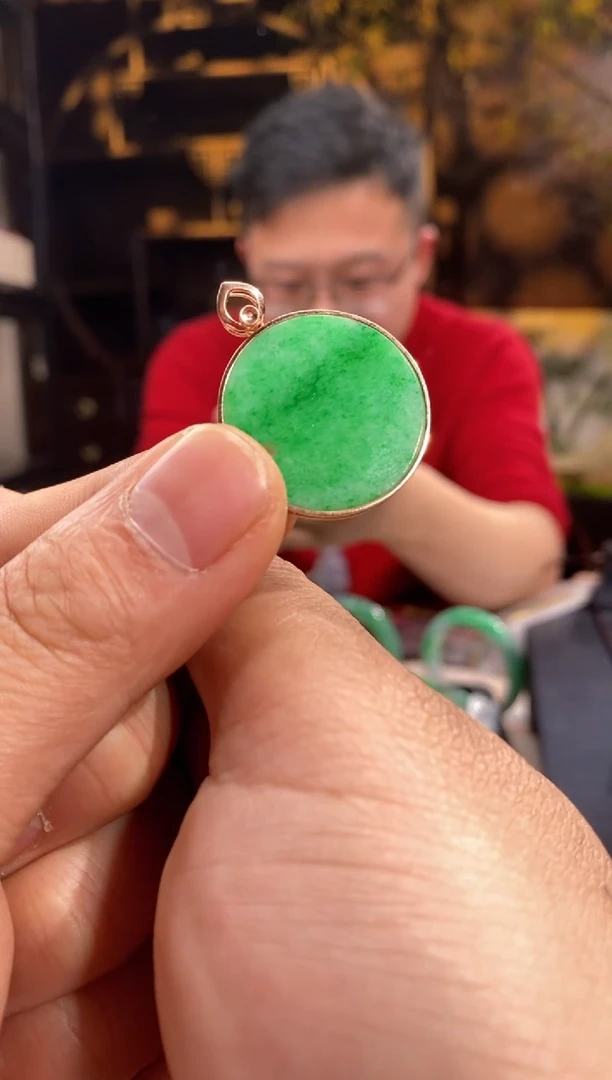 【闪购商品】翡翠吊坠(不含链)18K金镶嵌k0009-天然翡翠a货吊坠