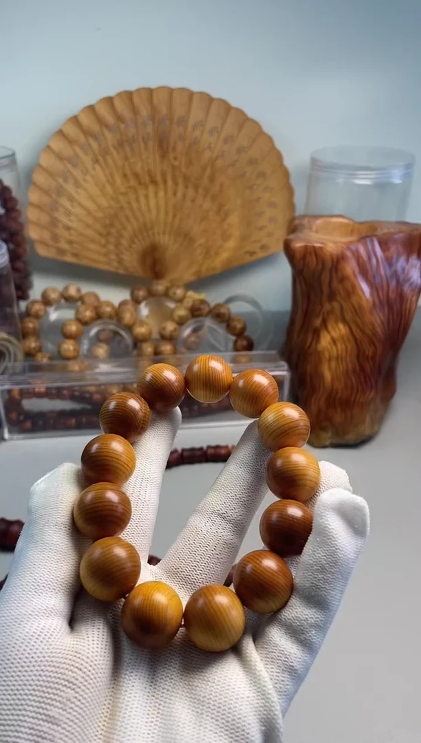 柏木（崖柏）太行崖柏板根红油1.8手串