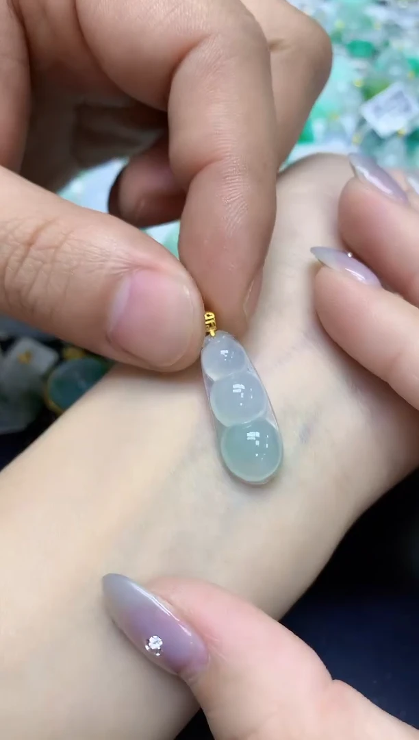 颈饰18K金镶嵌翡翠天然缅甸翡翠A货百元以上9元证书费自理