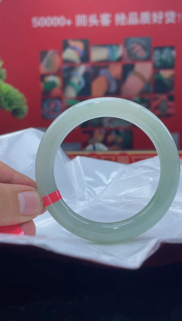 翡翠手镯未镶嵌手镯7