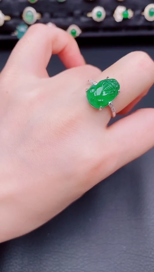【闪购商品】翡翠戒指银S925镶嵌天然a货翡翠64