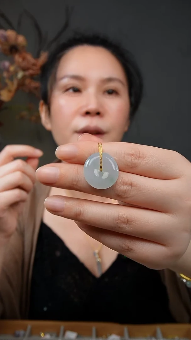 吊坠(不含链)未镶嵌翡翠天然缅甸翡翠吊坠