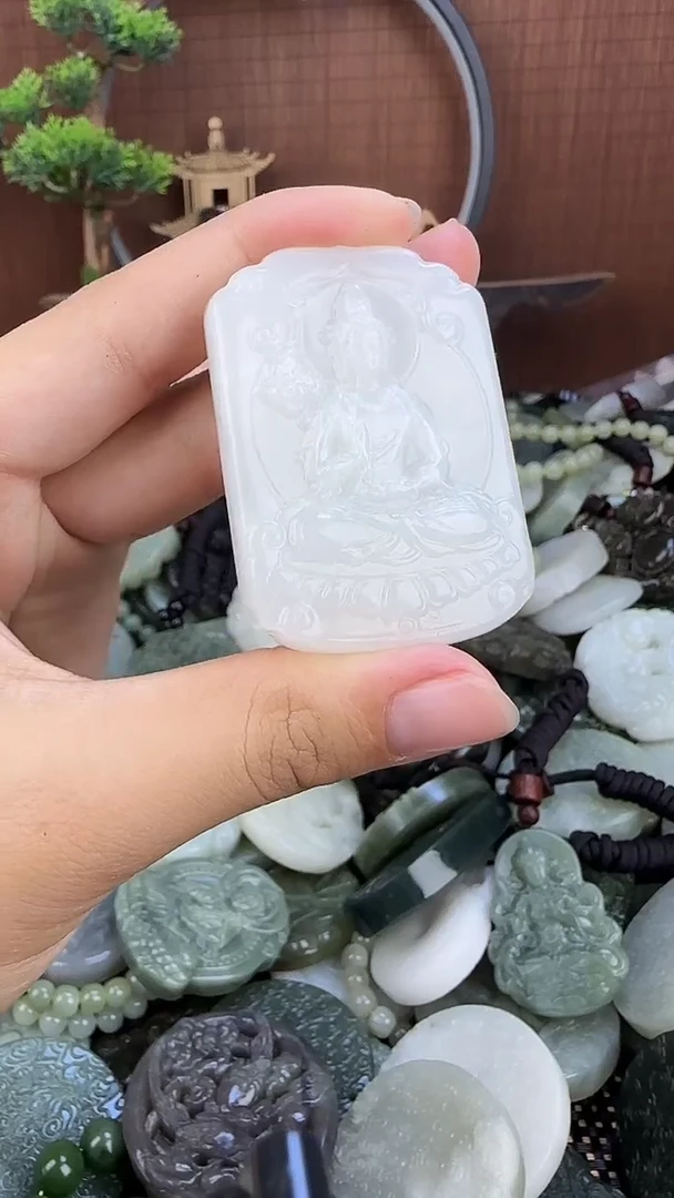 和田玉未镶嵌颈饰1