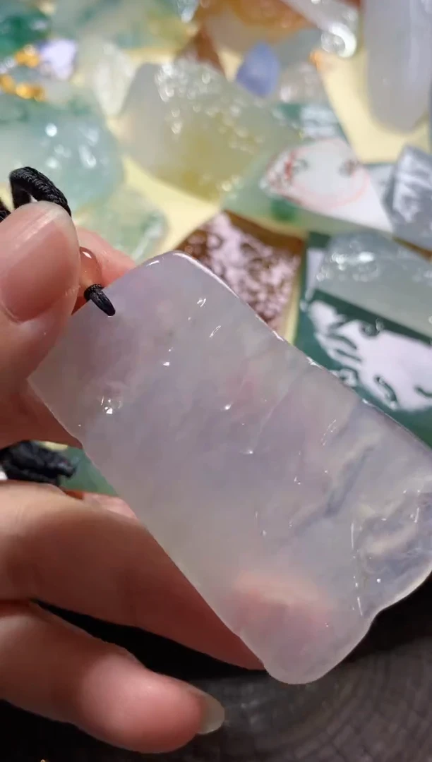 翡翠未镶嵌吊坠(不含链)吊坠