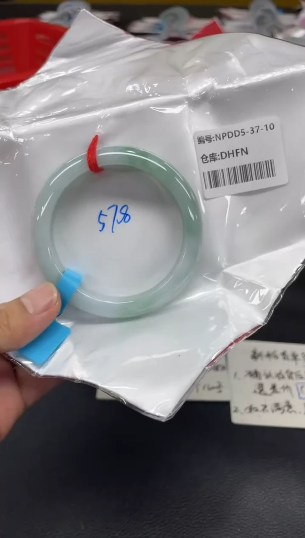 未镶嵌手镯翡翠翡翠手镯