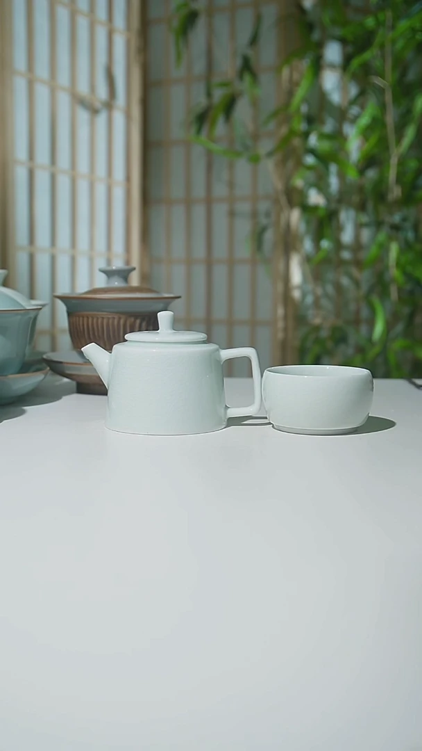 其他B玉清珑匠小井栏壶+2只玉清悟道杯