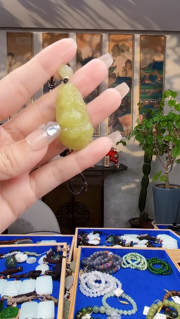 和田玉未镶嵌挂件拍一发一