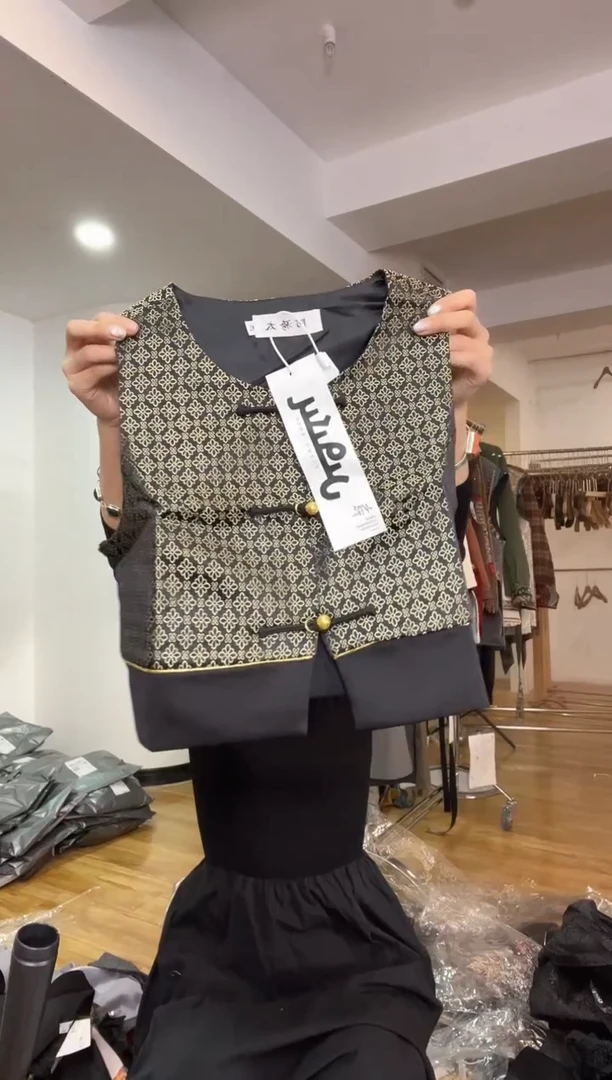 马甲       XL码      115-125斤