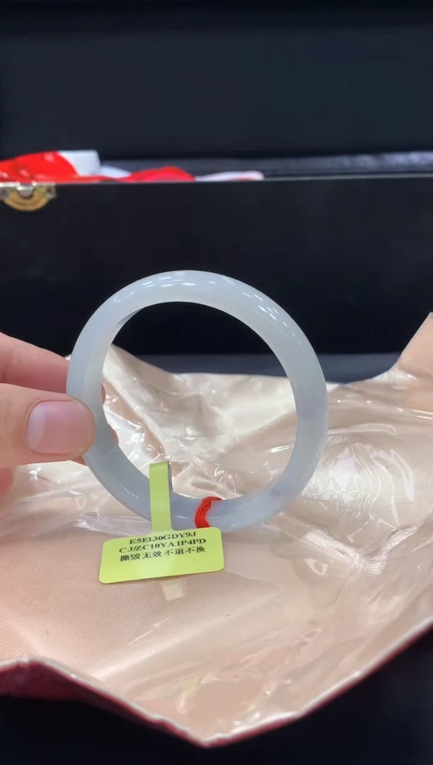 未镶嵌手镯翡翠翡翠手镯