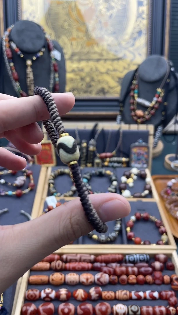 未镶嵌颈饰玛瑙/玉髓美泓牙黄虎牙手绳