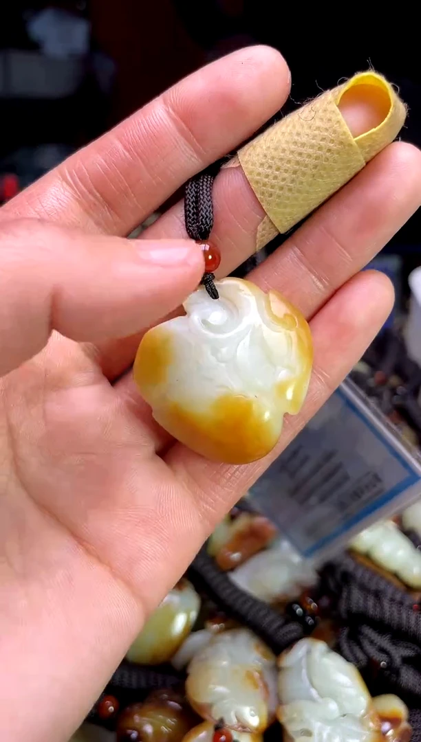 【闪购商品】和田玉颈饰未镶嵌1