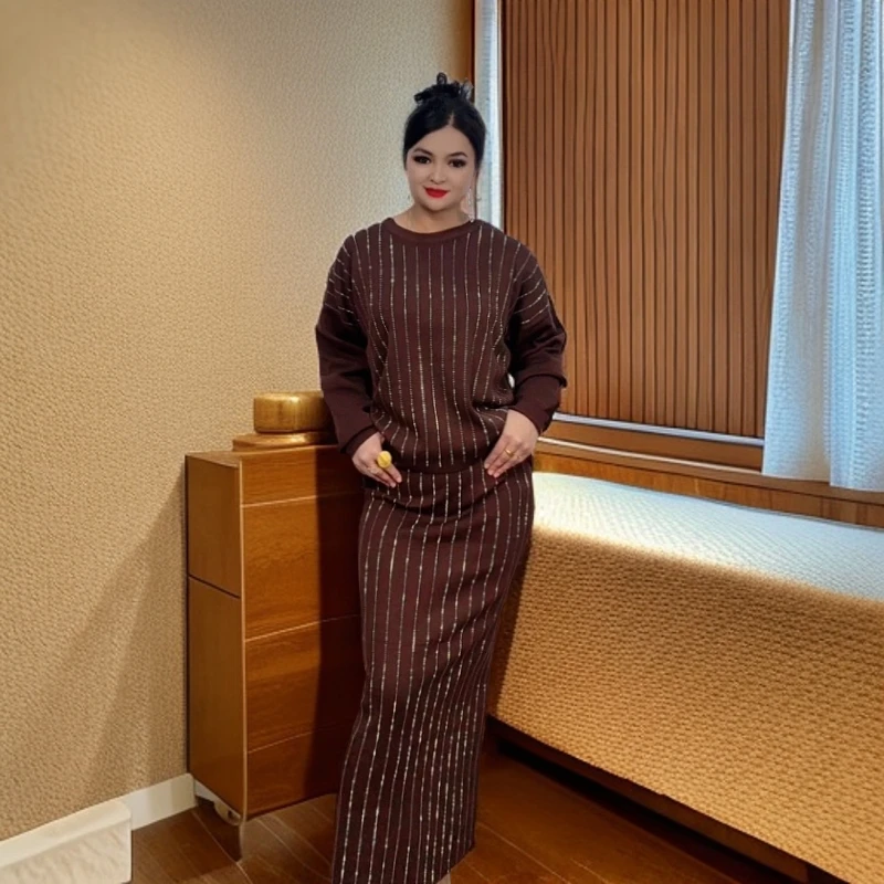 2025新款时尚修身带钻两件套装