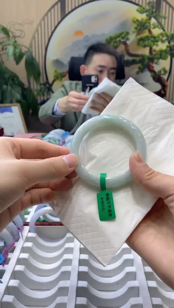 【闪购商品】翡翠手镯未镶嵌0000014433