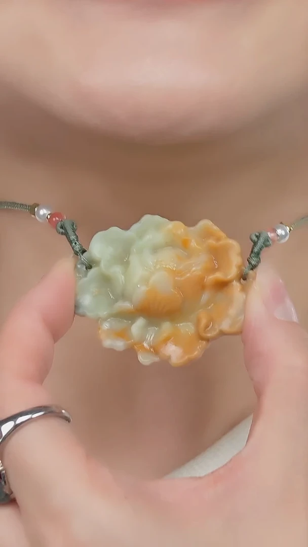 未镶嵌岫玉吊坠龙**世牡丹花吊坠多样性发货一件