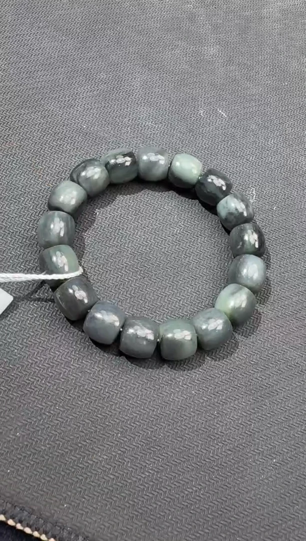 未镶嵌手串和田玉且末微色差青花卡12直切手串